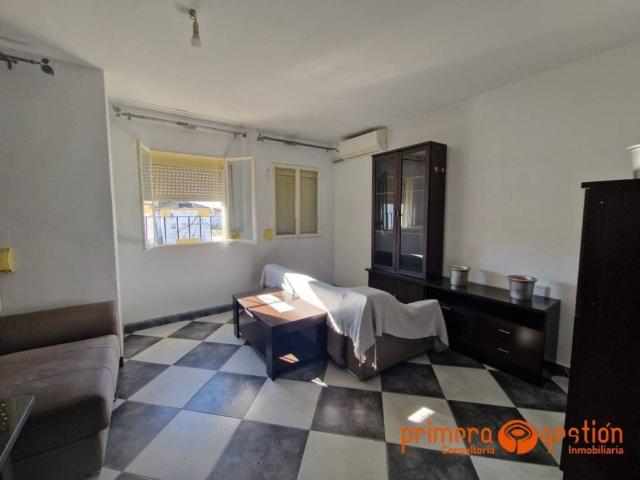 Piso en venta en Lora Del Río, Andalucía