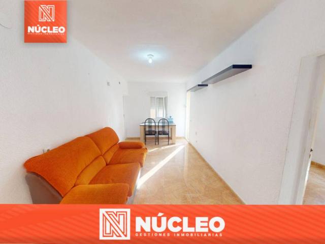 Piso en venta en Almedina, Almería