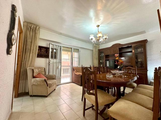 Piso en venta en Almedina, Almería