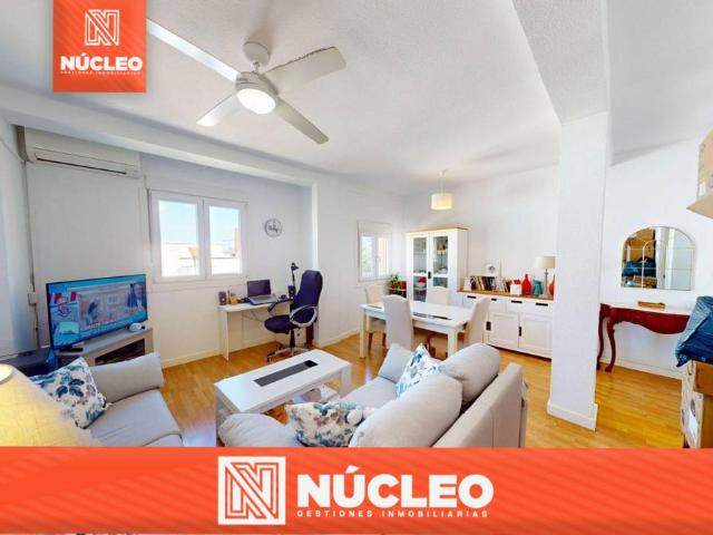 Piso en venta en Almedina, Almería