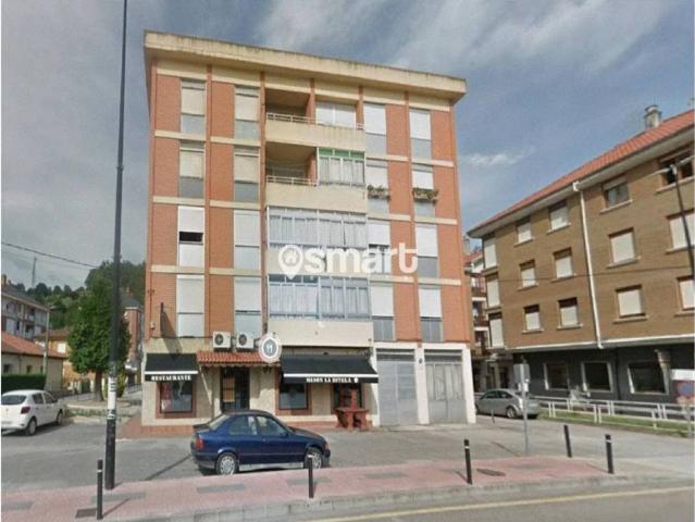 Piso en venta en Los Corrales De Buelna, Cantabria