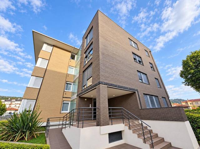 Piso en venta en Los Corrales de Buelna, Cantabria