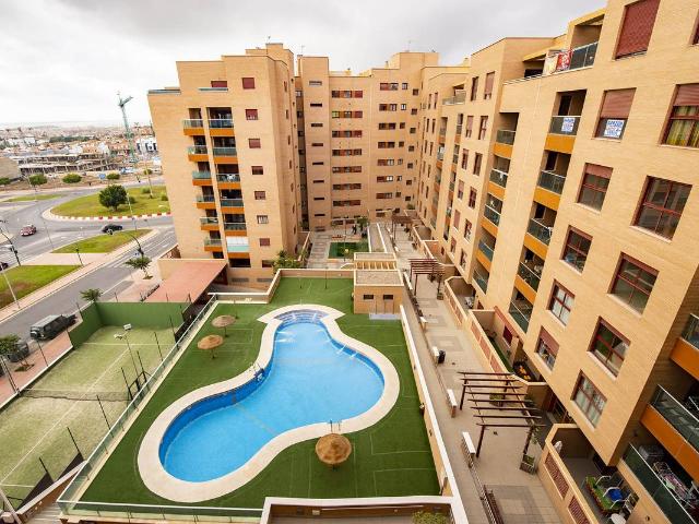 Piso en venta en Almedina, Almería