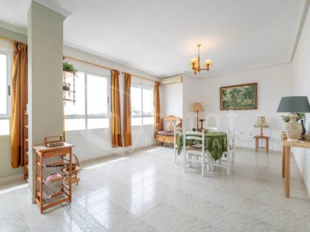 Piso en venta en Los Montesinos