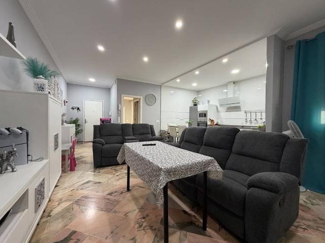 Piso en venta en Los Palacios Y Villafranca, Andalucía