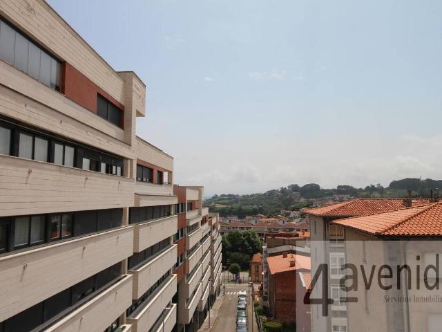 Piso en venta en Gozón, Los Laureles