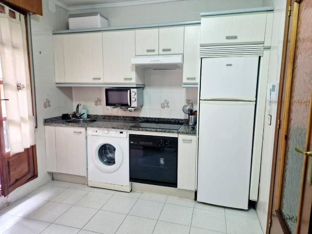Piso en venta en Gozón, Los Laureles