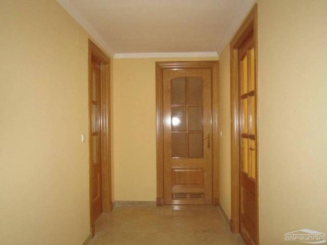 Piso en venta en Zona 1 (el Valle y Dehesa de la Villa), Lucena
