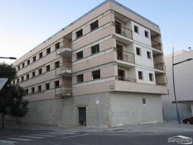 Piso en venta en Zona 1 (el Valle y Dehesa de la Villa), Lucena
