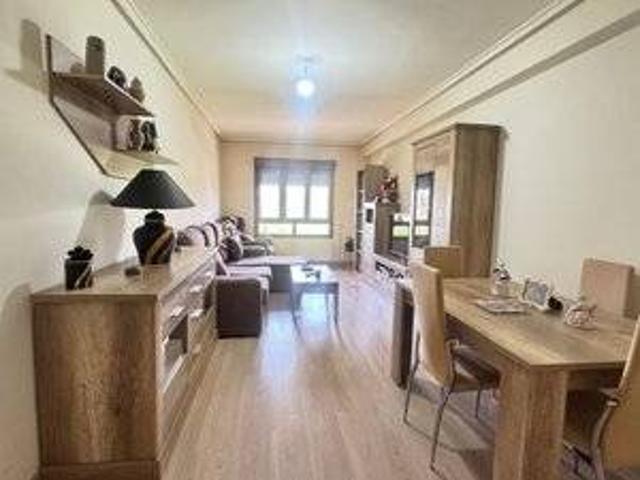 Piso en venta en Santolaya, Siero