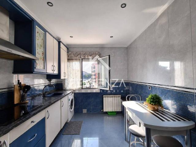 Piso en venta en Santolaya, Siero