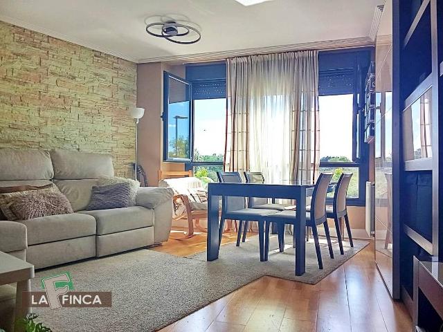 Piso en venta en Santolaya, Siero