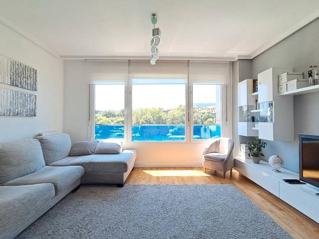 Piso en venta en Barakaldo, Landaburu
