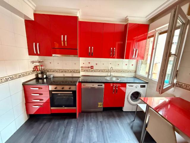 Piso en venta en Barakaldo, Landaburu