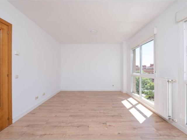 Piso en venta en Moratalaz, Madrid