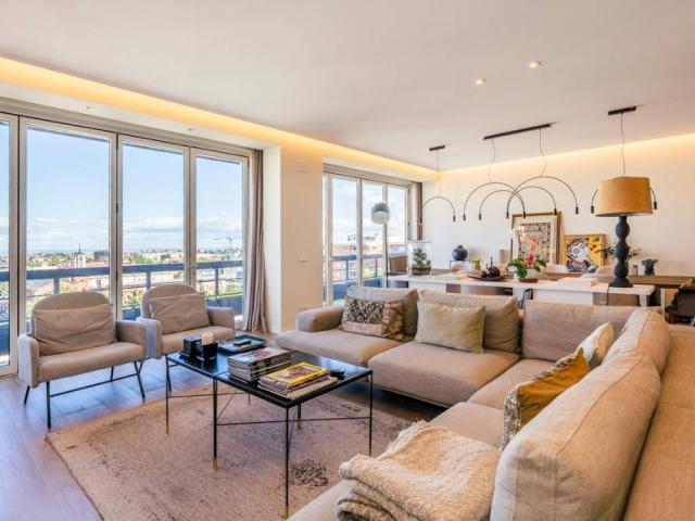 Piso en venta en Chamartín, Madrid