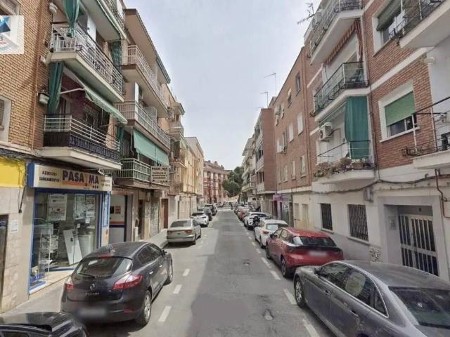 Piso en venta en Campamento, Madrid
