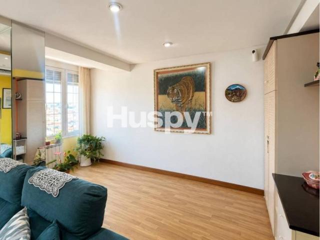 Piso en venta en Almendrales, Madrid
