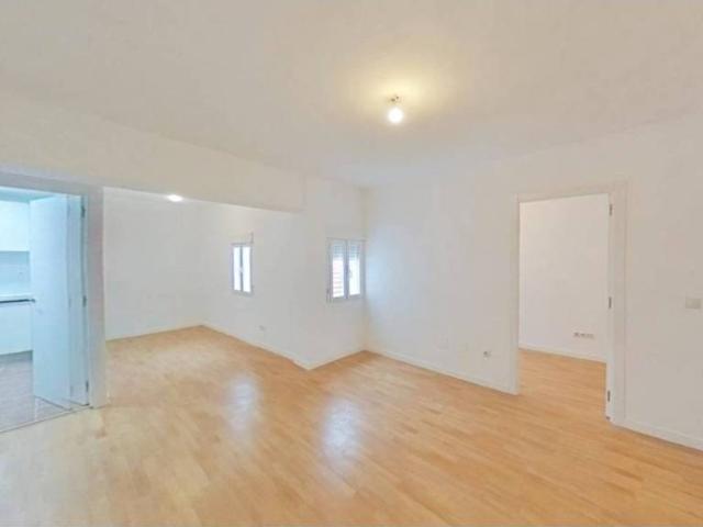 Piso en venta en Medina-sidonia, Madrid