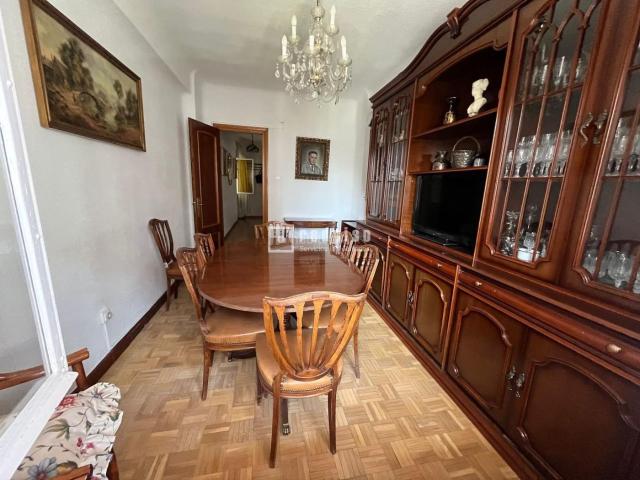 Piso en venta en Madrid, Cortes