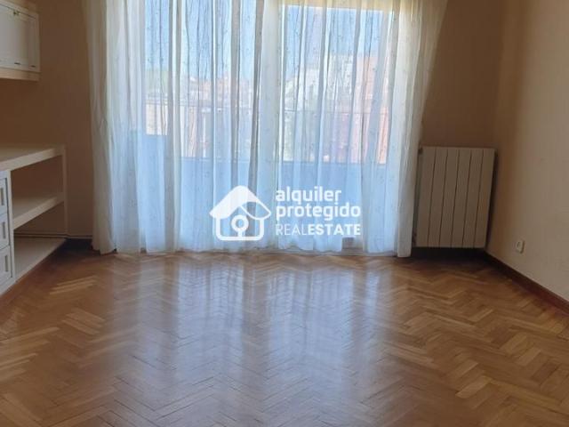 Piso en venta en Latina, Madrid