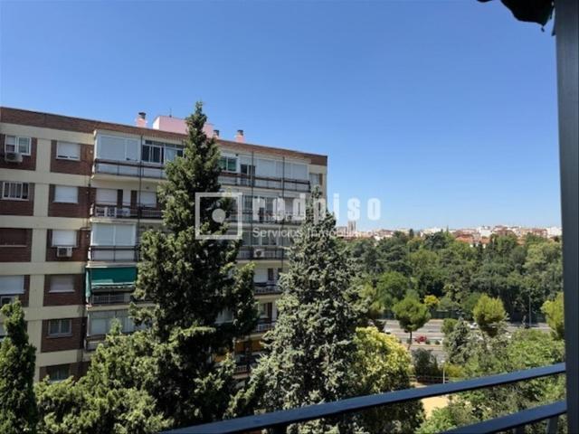 Piso en venta en Madrid, Cortes