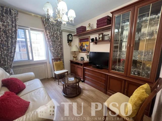 Piso en venta en Madrid, Cortes