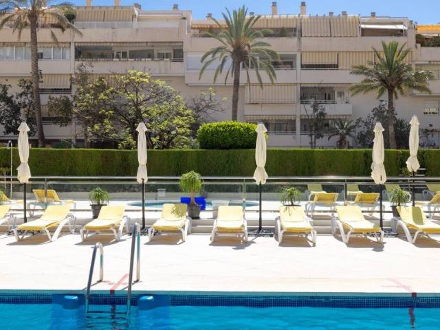Piso en venta en Málaga, Este