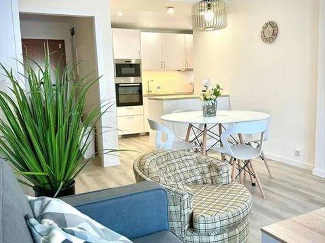 Piso en venta en Castillo de la Duquesa, Costa del Sol Occidental