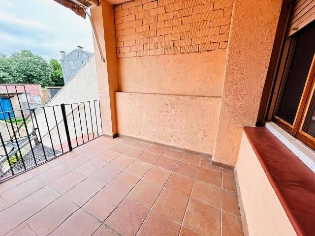 Piso en venta en Baix Vila, Osona