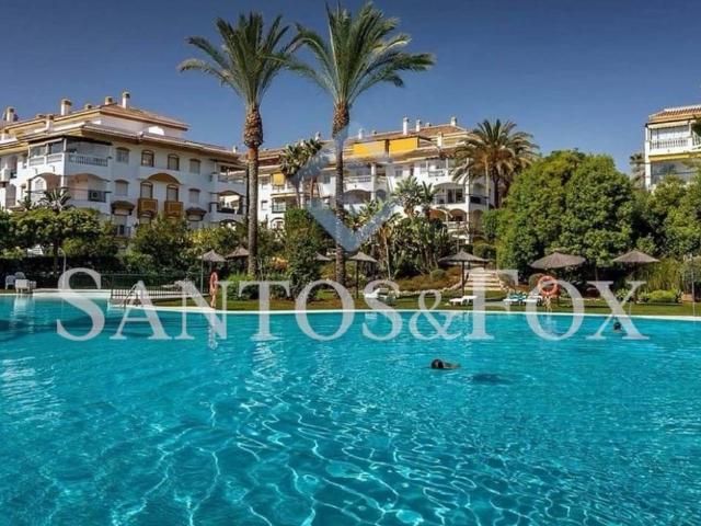 Piso en venta en Marbella, Nueva Andalucía