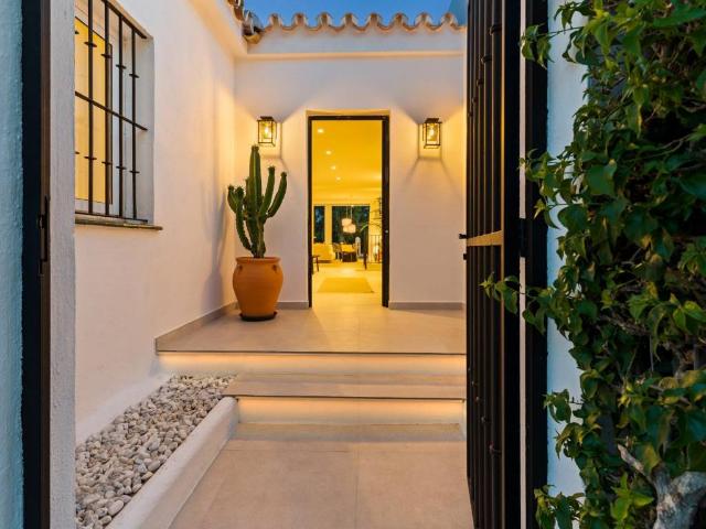 Piso en venta en Marbella, Nueva Andalucía