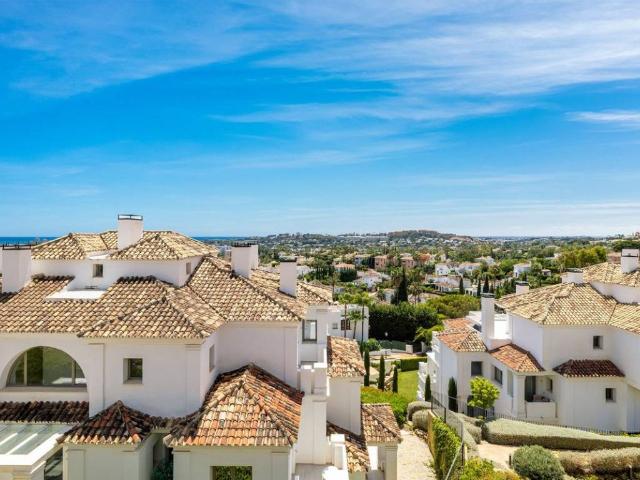 Piso en venta en Marbella, Nueva Andalucía