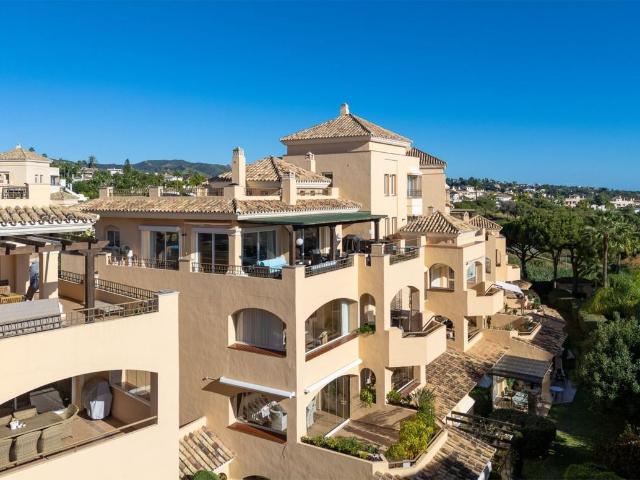 Piso en venta en Marbella, Cabo Pino