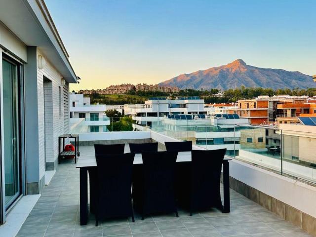 Piso en venta en Marbella, Nueva Andalucía