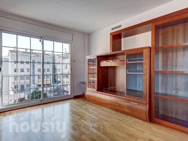 Piso en venta en Sant Boi De Llobregat, Barri Centre