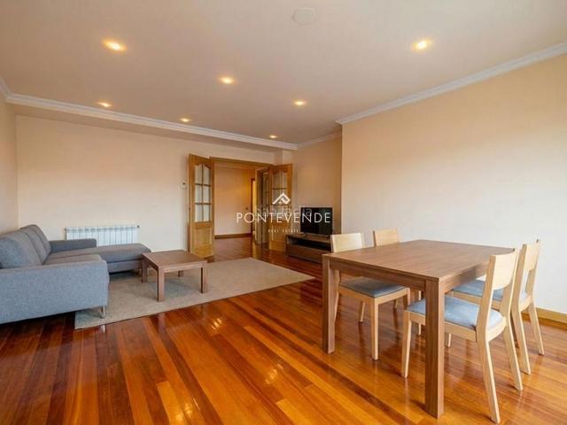 Piso en venta en Santa María do Porto de Marín, O Morrazo