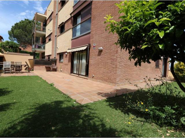 Piso en venta en Cerdanyola Del Vallès, Sant Martí