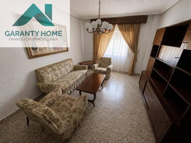 Piso en venta en Martos, Andalucía