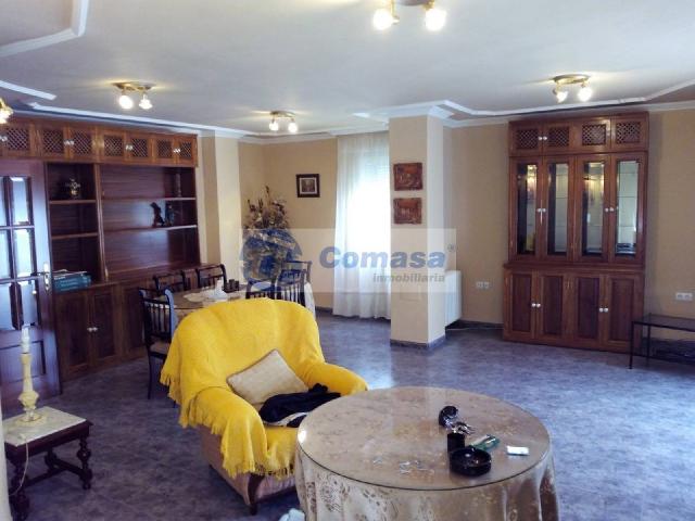 Piso en venta en Martos, Andalucía