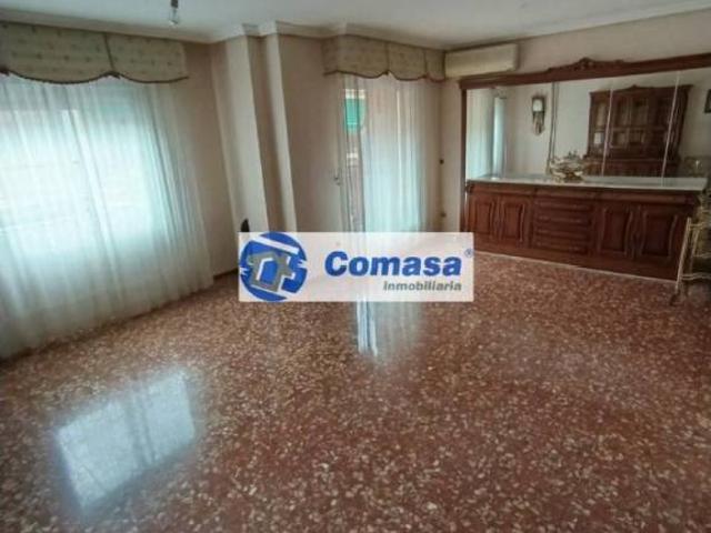 Piso en venta en Martos, Andalucía