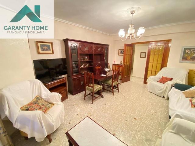Piso en venta en Martos, Andalucía