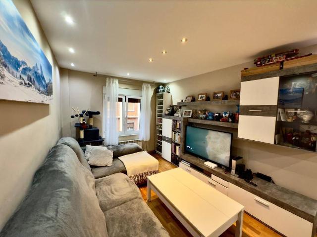 Piso en venta en Centro, Oviedo