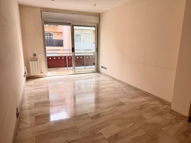 Piso en venta en Eixample, Maresme