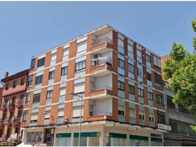 Piso en venta en Medina Del Campo, Centro