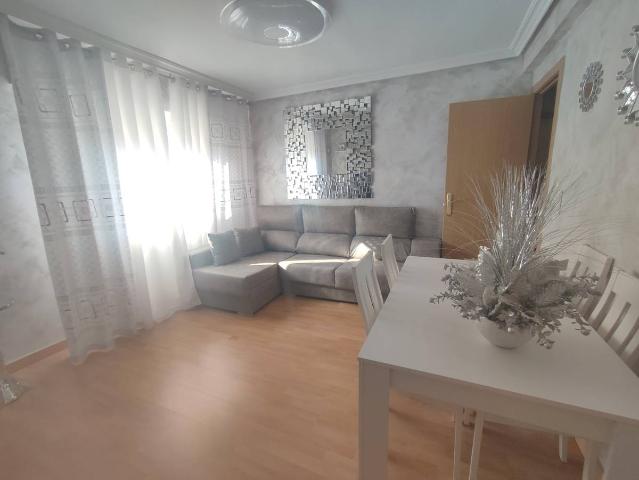 Piso en venta en Medina Del Campo, Medina Sur