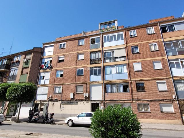 Piso en venta en Medina Sur, Medina Del Campo