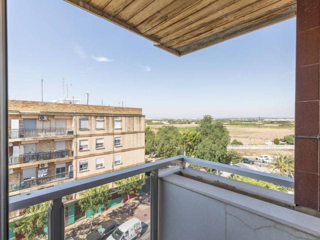 Piso en venta en l'Horta Nord, Valencia