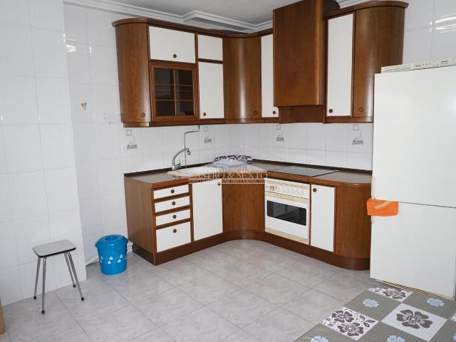 Piso en venta en Melide, San Roque