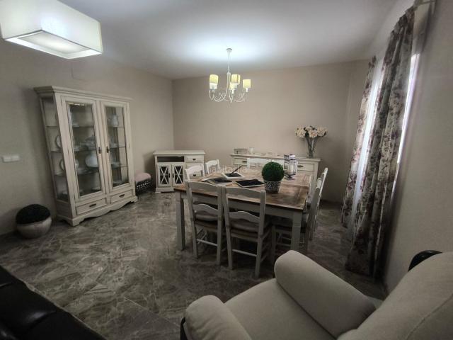 Piso en venta en Mengíbar, Andalucía